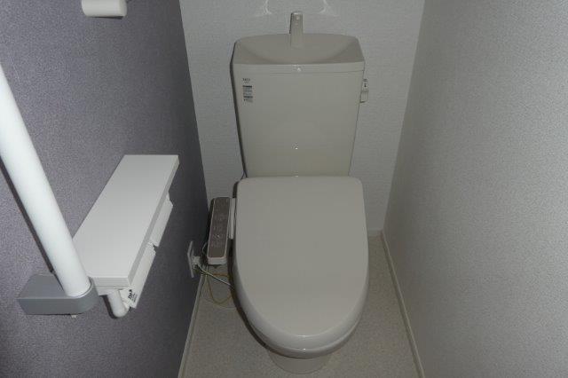トイレ　ウォシュレット