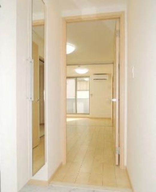 玄関　☆大きな下駄箱あります