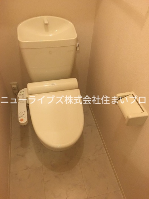 京阪本線 大和田駅 徒歩1分 3階建 築15年のトイレ写真