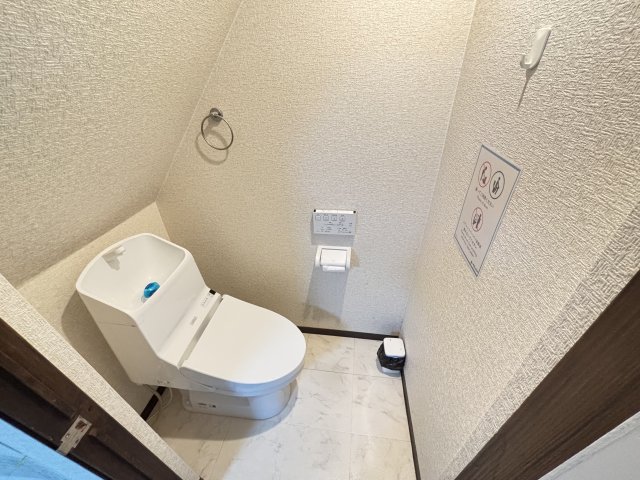 トイレ　シンプルで使いやすいトイレです