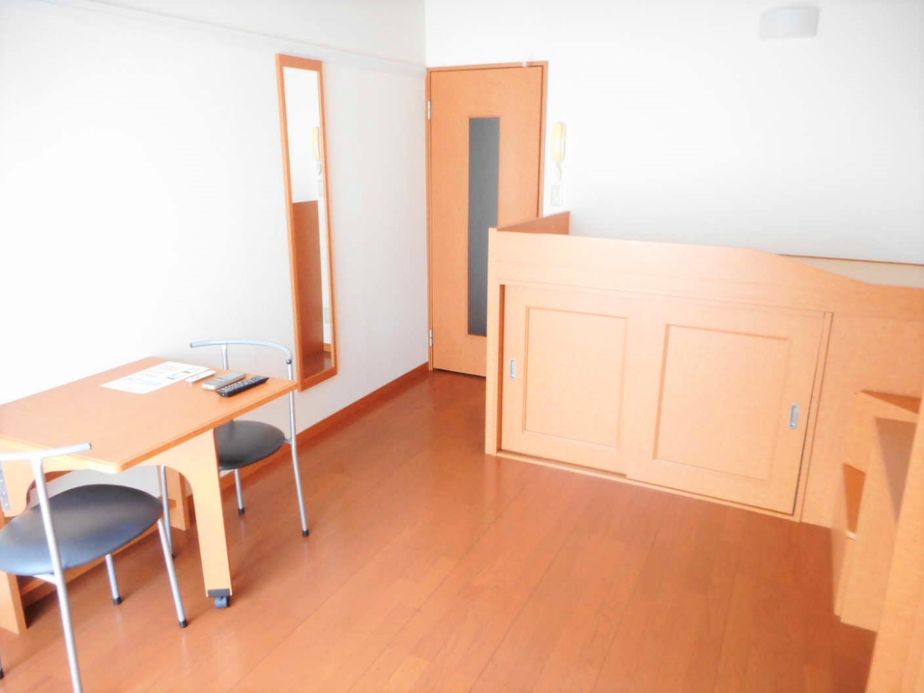 居室・リビング　フローリングのお部屋です