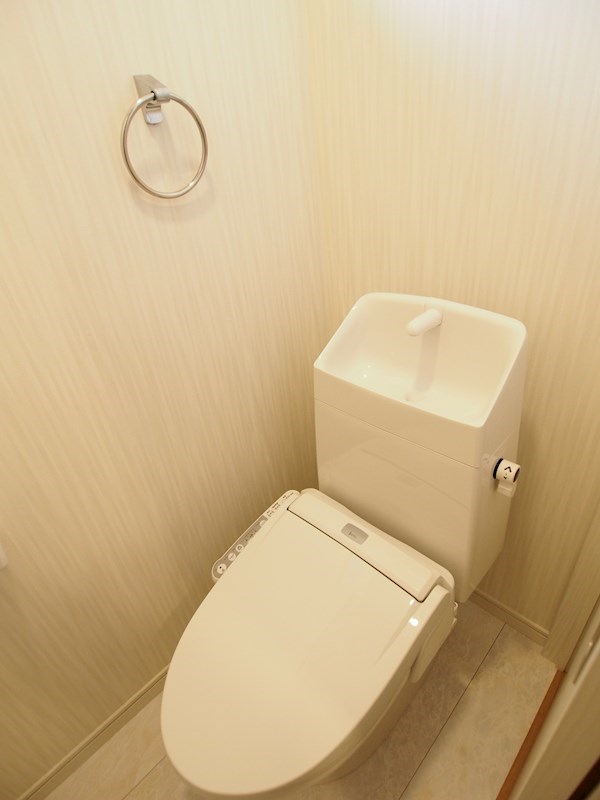 東京メトロ丸ノ内線 茗荷谷駅 徒歩7分 3階建 築7年のトイレ写真