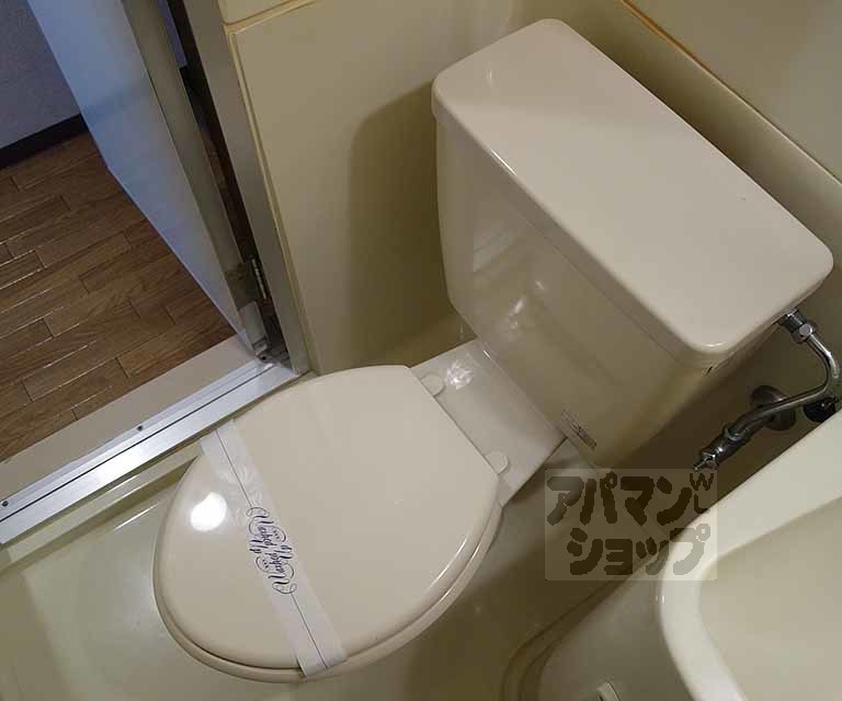 ＪＲ東海道本線 長岡京駅 徒歩2分 4階建 築43年のトイレ写真