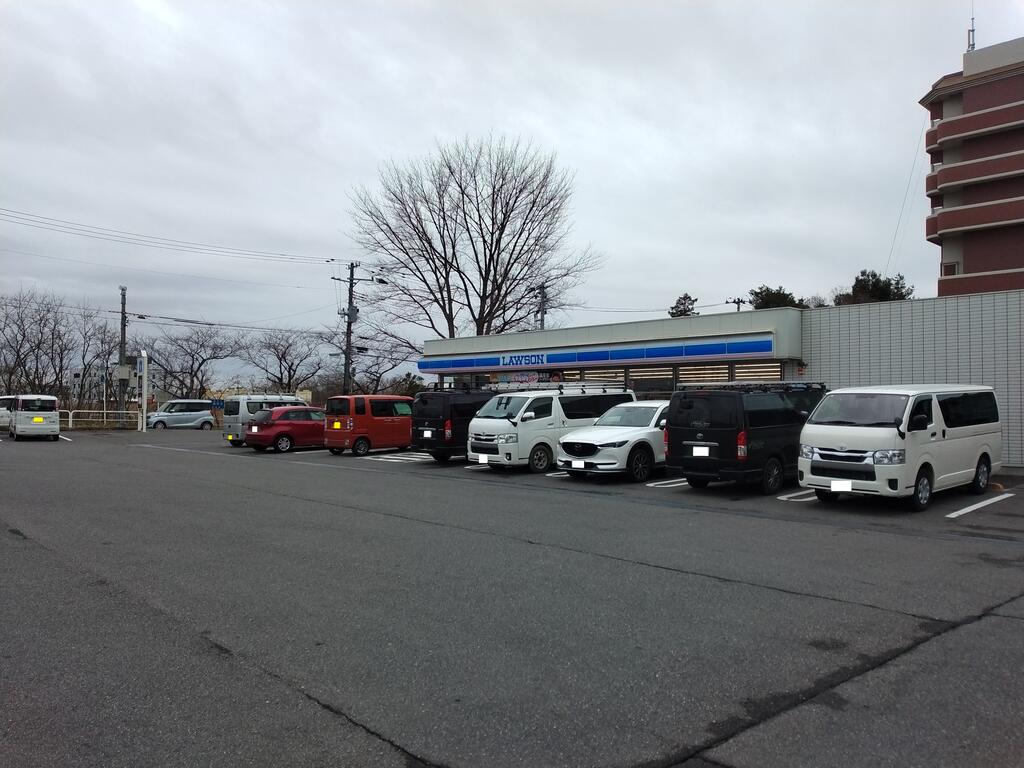 コンビニ　ローソン新潟紫竹山六丁目店（コンビニ）まで464m