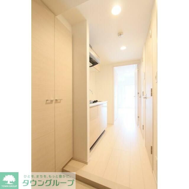 玄関　同じ間取りの別部屋写真