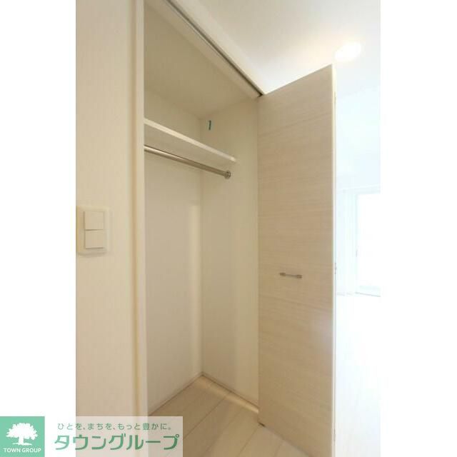 収納　同じ間取りの別部屋写真