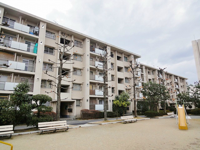 守山駅前東住宅1号棟