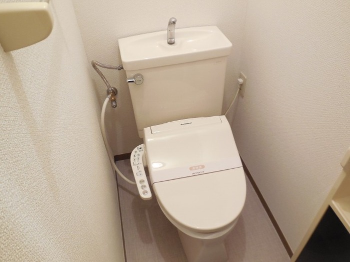 東京メトロ東西線 行徳駅 徒歩18分 2階建 築33年のトイレ写真