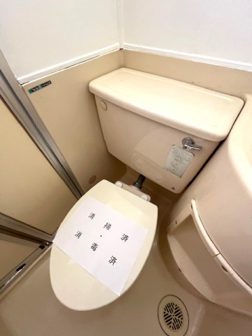 トイレ　※他号室の写真です。