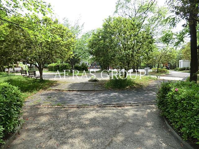公園　市ヶ尾鶴蒔公園（公園）まで740m