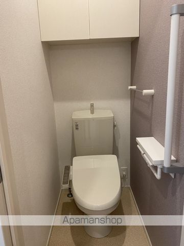 ＪＲ予讃線 上宇和駅 徒歩3分 2階建 築7年のトイレ写真