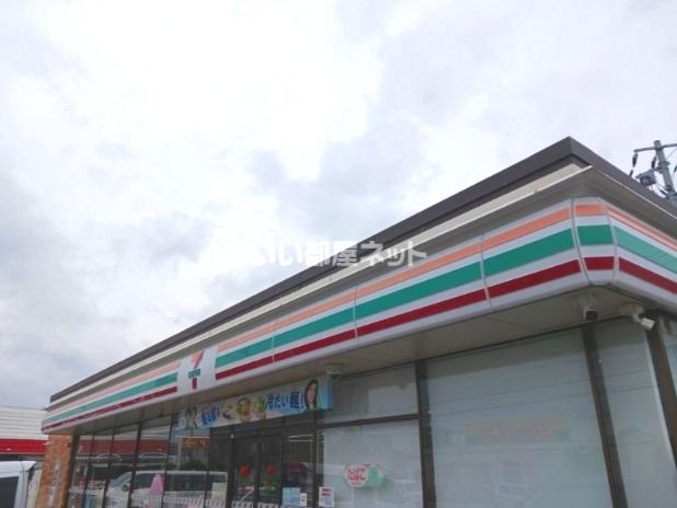 コンビニ　セブンイレブン 稲美国岡店（コンビニ）まで614m