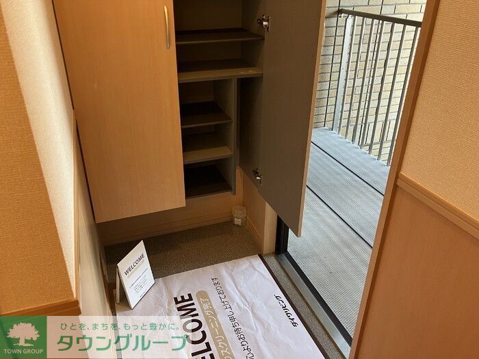 玄関　お問合せはタウンハウジングまで！※現地待合わせ相談可能