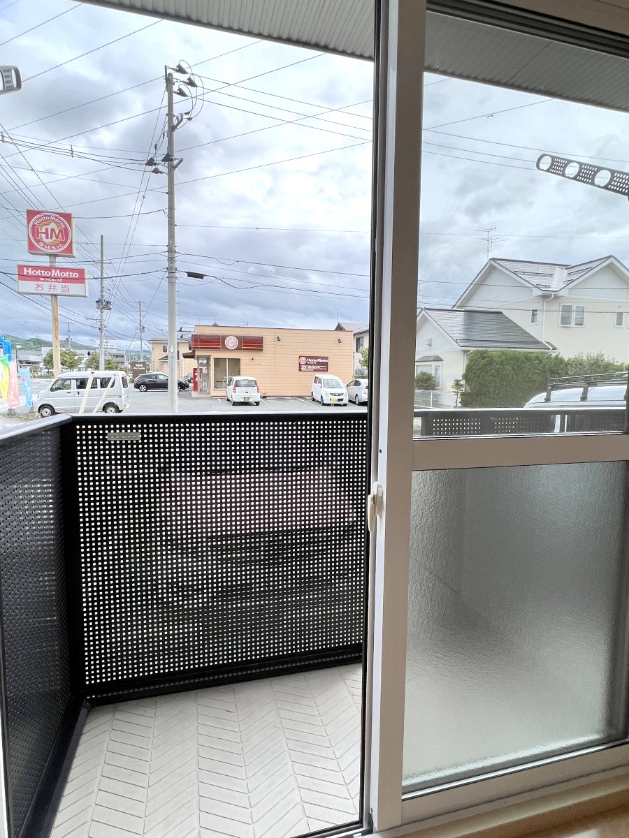 コンビニ　サンクス山形桜田南店（コンビニ）まで94m