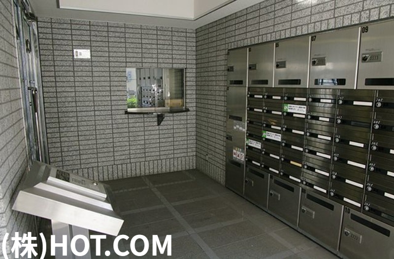 地下鉄空港線 東比恵駅 徒歩2分 7階建 築27年の外観写真