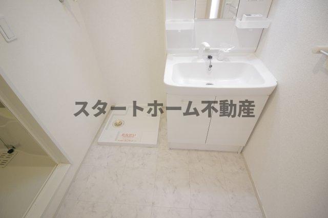洗面設備　脱衣スペースもあります