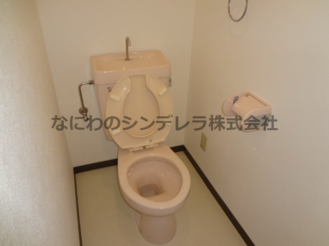 トイレ　落ち着いたトイレです