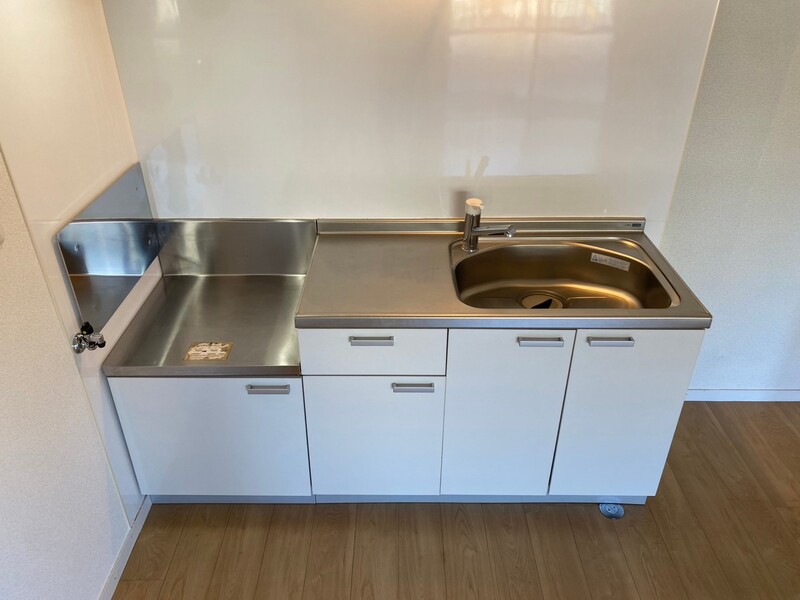 キッチン　同物件別部屋の写真です