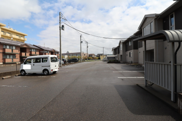 駐車場　駐車場