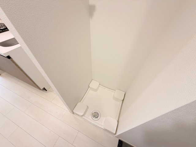 その他設備　嬉しい室内洗濯機置場。これで洗濯機も長持ちしますね。