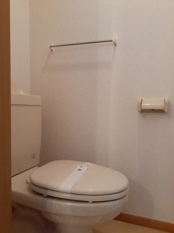 トイレ　落ち着いたトイレです