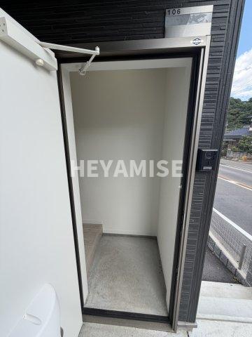 リバティメゾン栗面の玄関写真