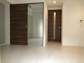 居室・リビング　写真は同タイプ住居です。
