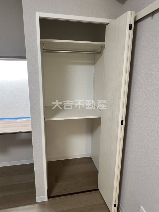 収納　※別部屋の写真です