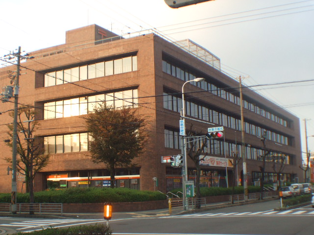 郵便局　住之江郵便局（郵便局）まで528m