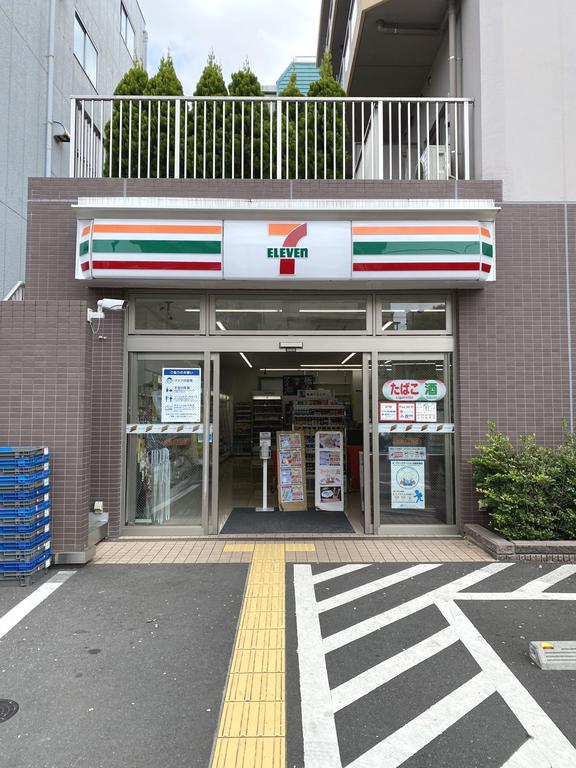 コンビニ　セブンイレブン板橋1丁目店（コンビニ）まで163m