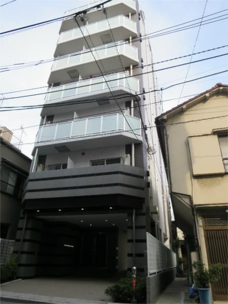 東京都荒川区東日暮里１の賃貸マンションの外観