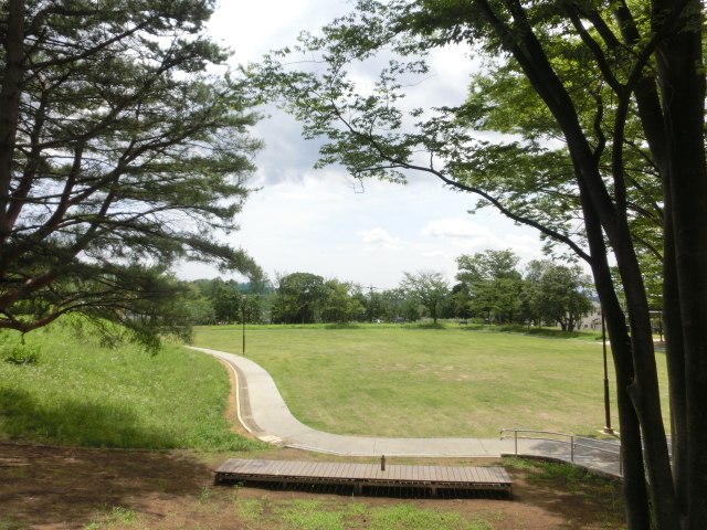 【オークヒルズ見花山の公園】