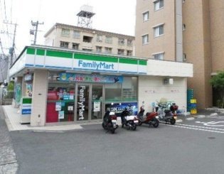 【長崎市岡町のマンションのコンビニ】