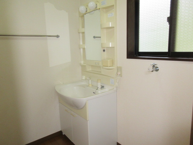 洗面設備　洗面化粧台＋室内洗濯機置き場