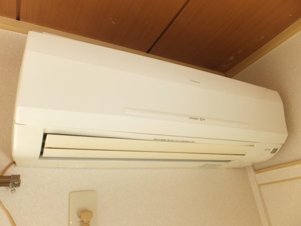 その他設備　エアコン※他号室の参考写真となります