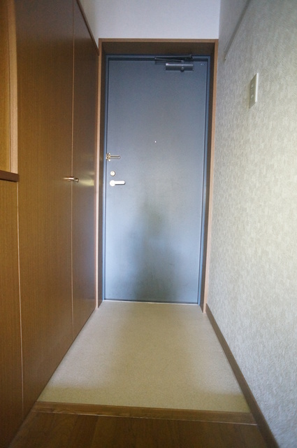 玄関　下駄箱付なので、玄関はいつでもスッキリ片付きますね☆