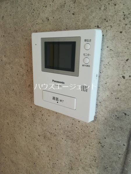 セキュリティ　TVモニターフォン付きで安心。