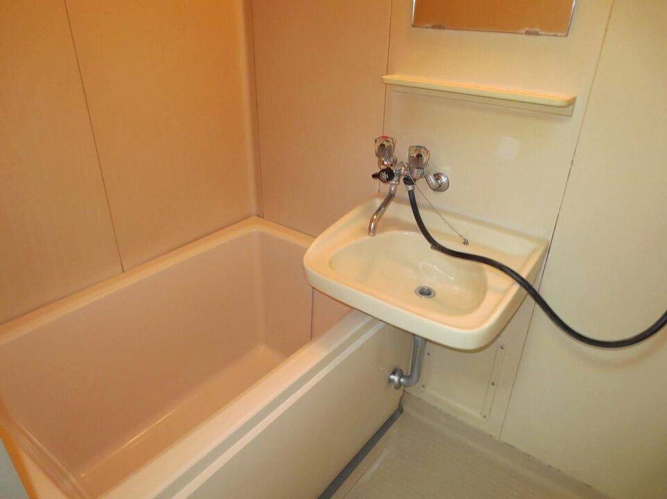 バス・シャワールーム　浴室