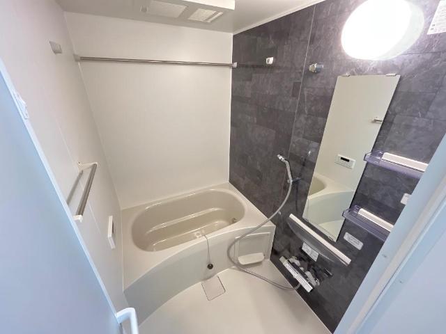 バス・シャワールーム　アクセントパネルが異なります（イメージ）