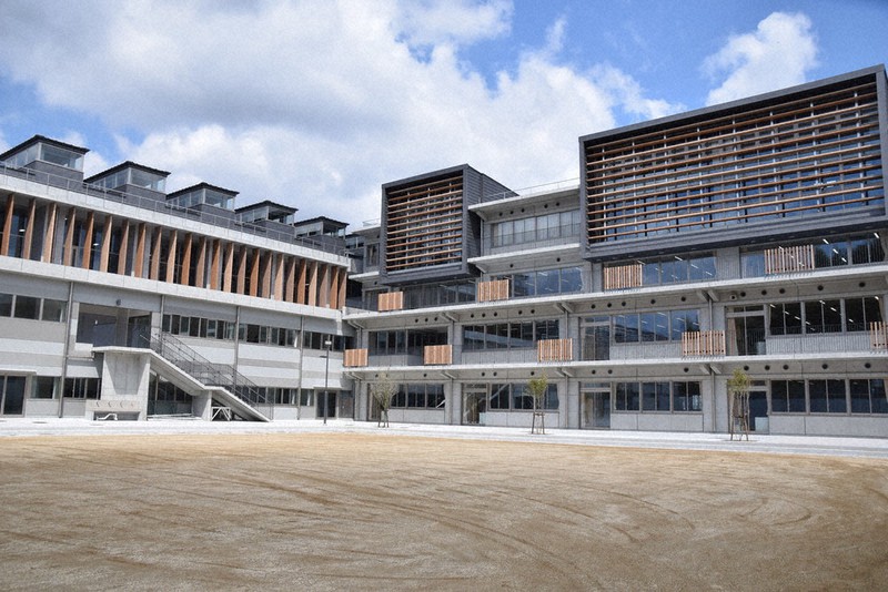 中学校　王寺町立王寺中学校（中学校）まで1114m