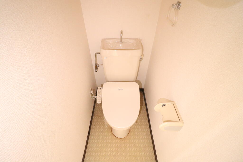 トイレ　温水洗浄便座！