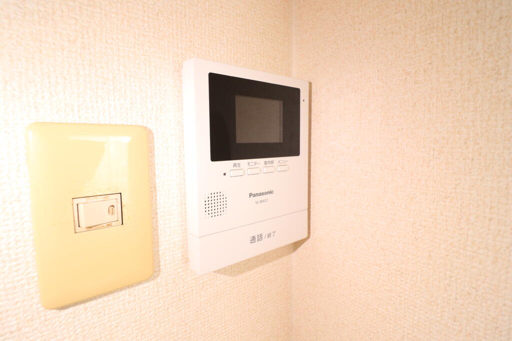 セキュリティ　モニター付きインターホン！