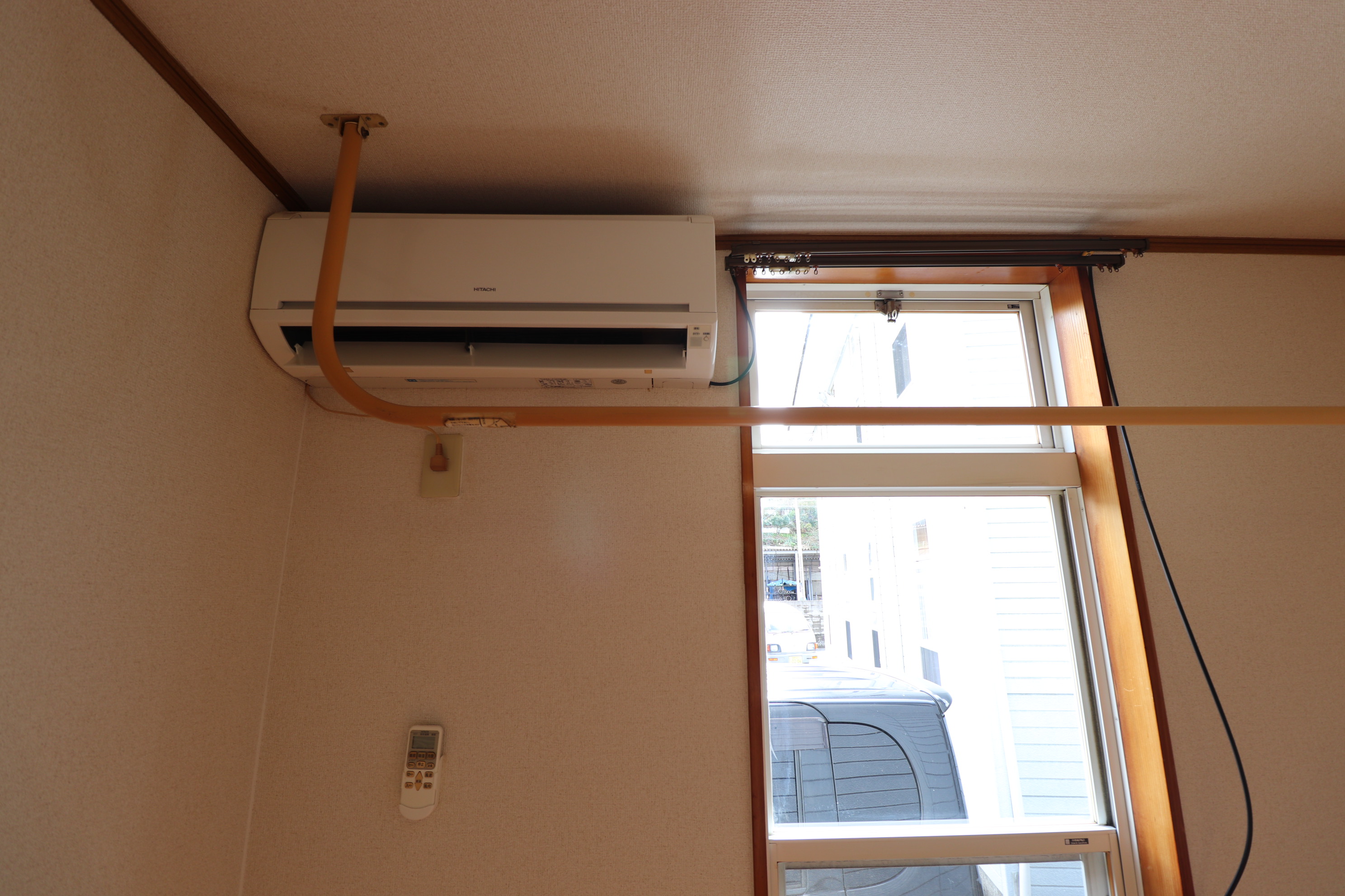 その他設備　室内物干し竿付きです！