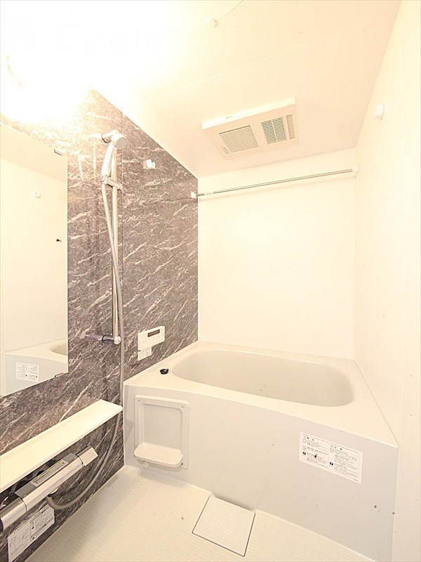 バス・シャワールーム　同仕様写真