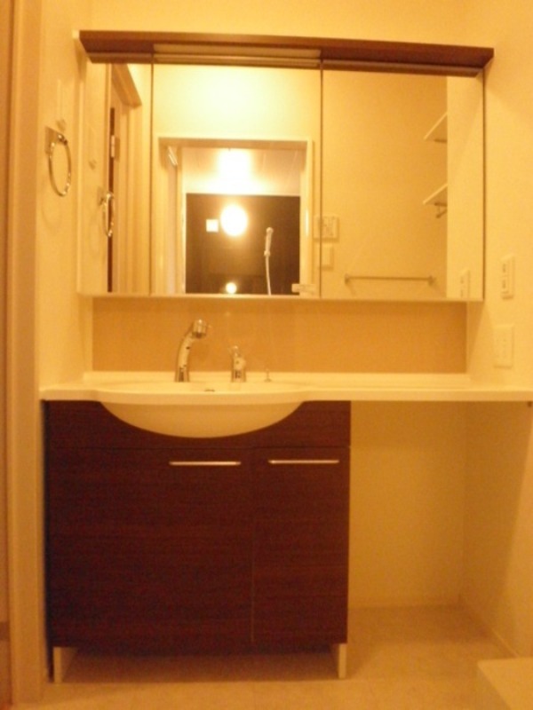 洗面設備　図面と現状に相違がある場合には現状を優先