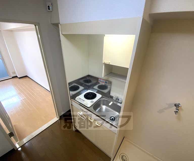 キッチン　コンパクトな一口ガスコンロキッチンです。