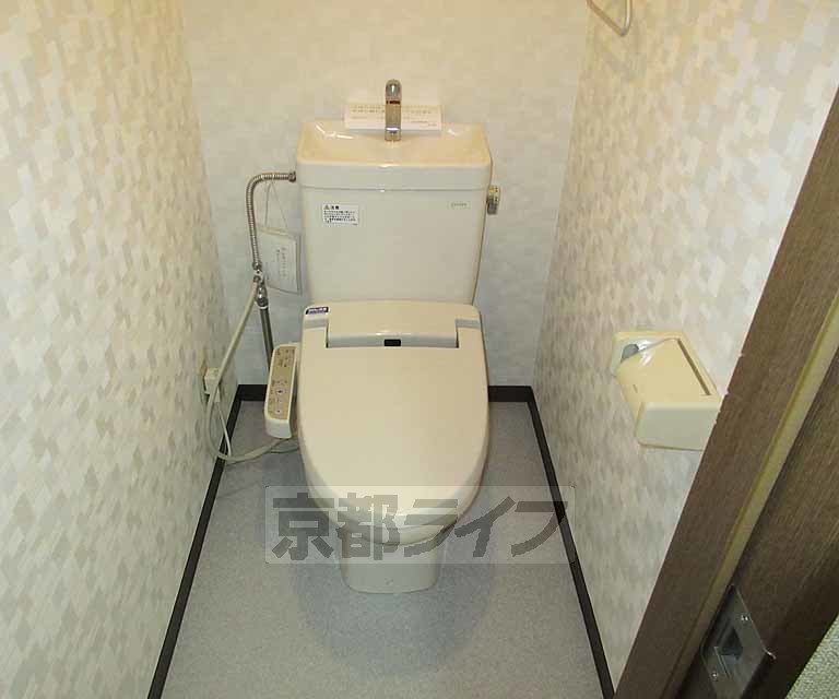 トイレ　ウォシュレット付きのトイレです！
