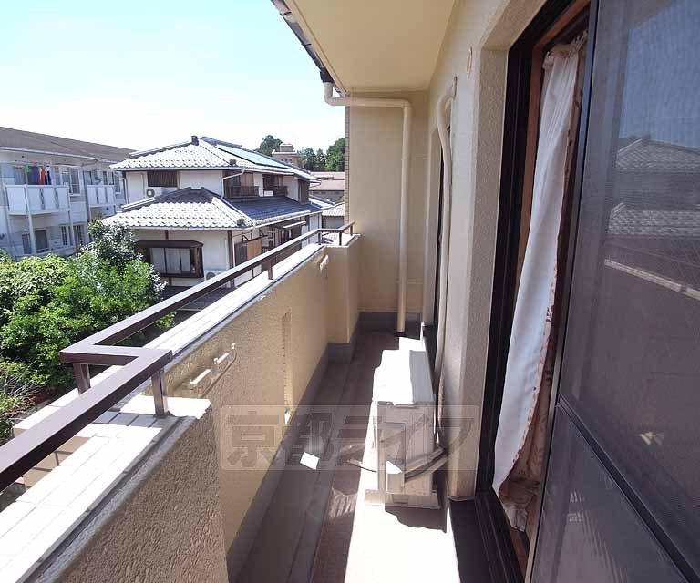 バルコニー　東向きバルコニです