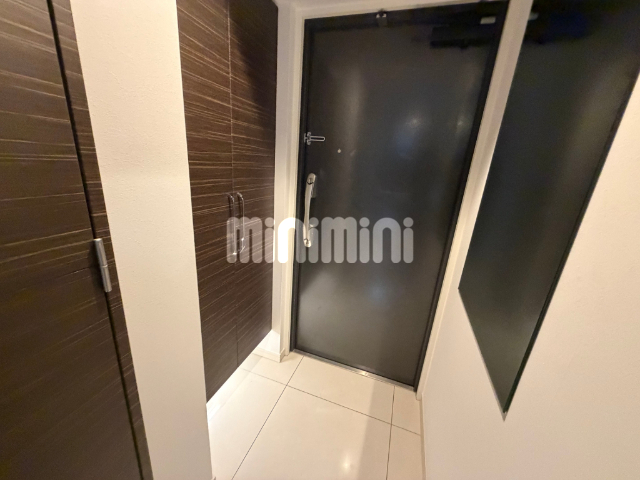 玄関　ダブルロックでセキュリティーしっかり