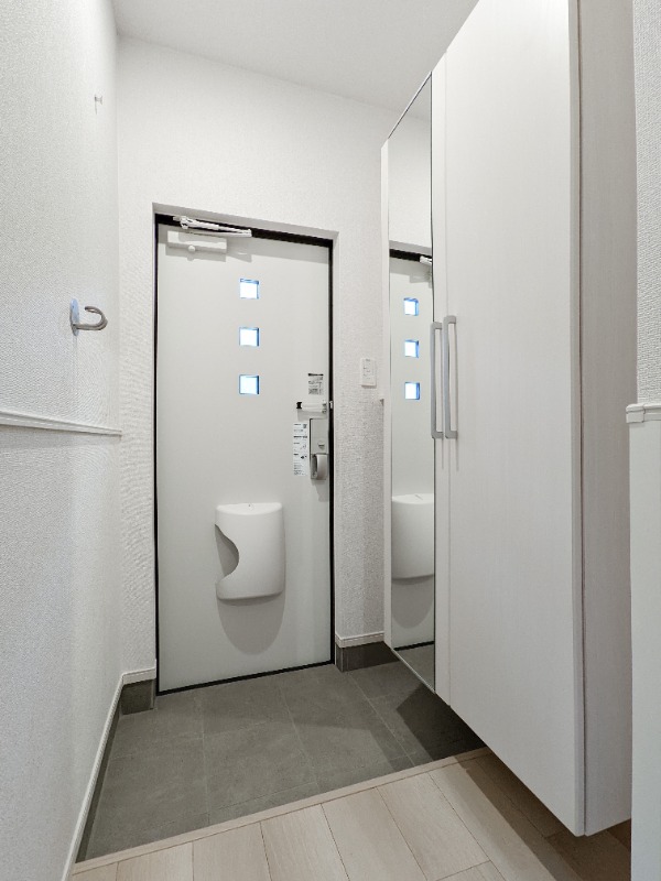 玄関　図面と現状に相違がある場合には現状を優先